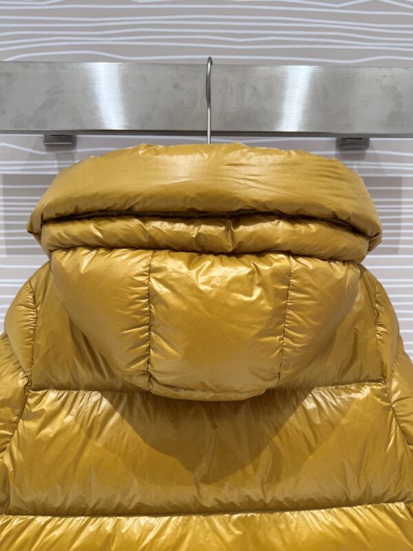 Moncler erine short doll series thick down jacket - Image 7