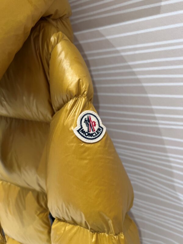 Moncler erine short doll series thick down jacket - Image 9
